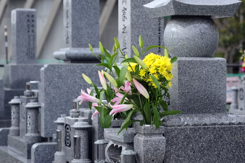 開眼供養と納骨の基本：新しいお墓を建てるときに知っておきたいこと
