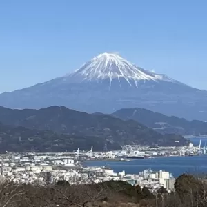 晴れてよし曇りてもよし富士の山、もとの姿は変わらざりけりのサムネイル